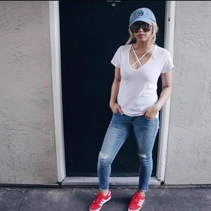 Ripped light washed jeans